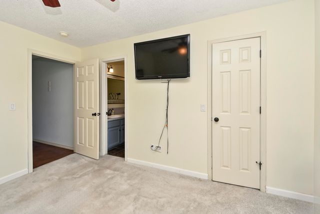 6984 West Cottonwood Road, Springfield, MO 65802