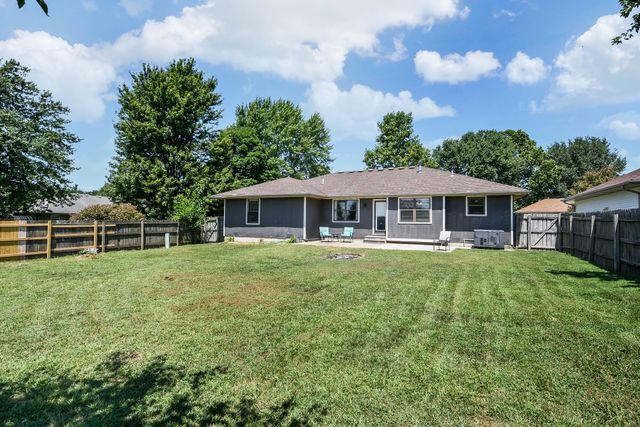 6984 West Cottonwood Road, Springfield, MO 65802