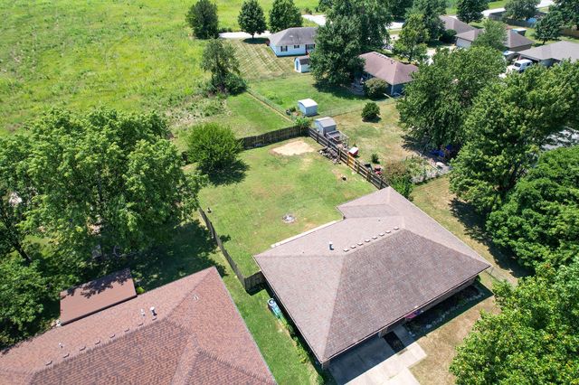 6984 West Cottonwood Road, Springfield, MO 65802