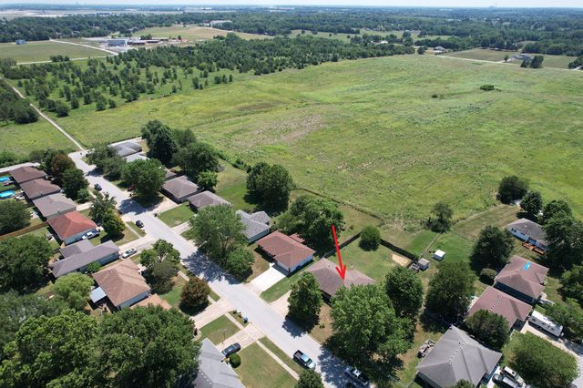 6984 West Cottonwood Road, Springfield, MO 65802