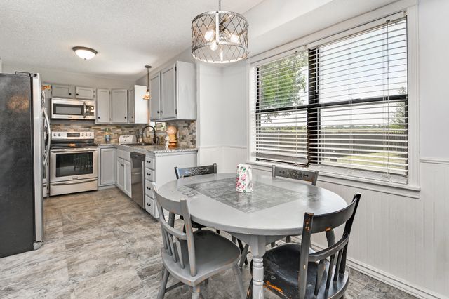 6984 West Cottonwood Road, Springfield, MO 65802