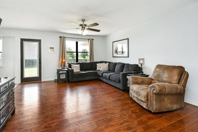 6984 West Cottonwood Road, Springfield, MO 65802