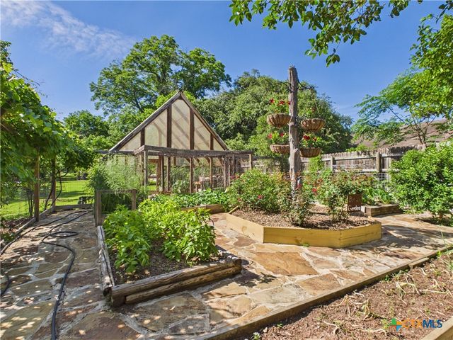1238 Sleepy Hollow Lane, New Braunfels, TX 78130
