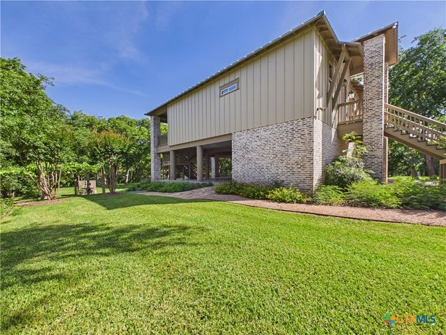 1238 Sleepy Hollow Lane, New Braunfels, TX 78130