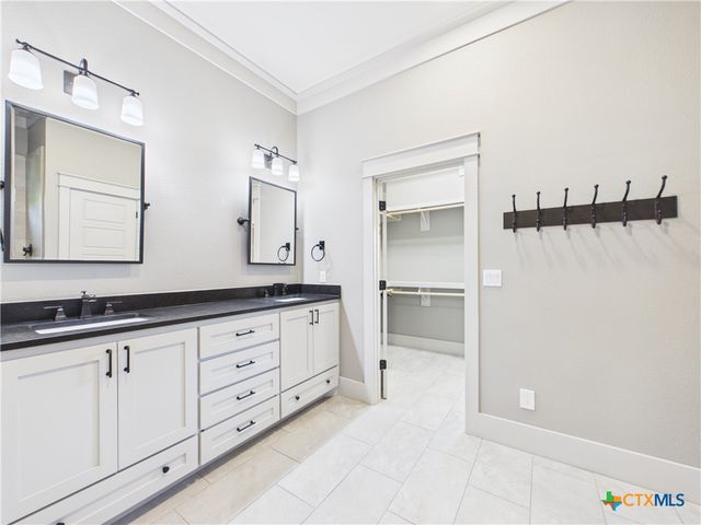 1238 Sleepy Hollow Lane, New Braunfels, TX 78130