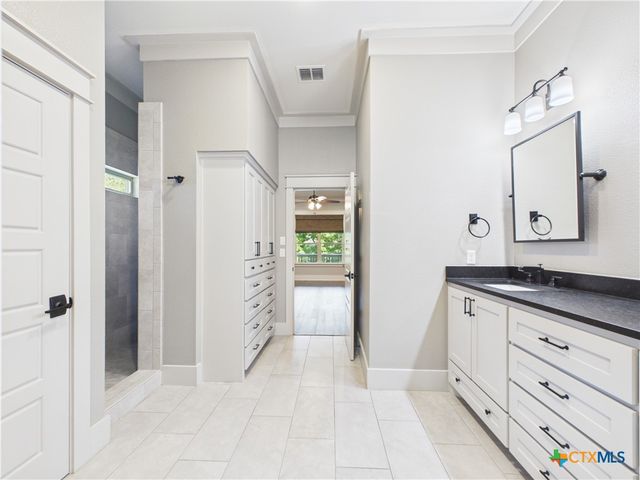 1238 Sleepy Hollow Lane, New Braunfels, TX 78130
