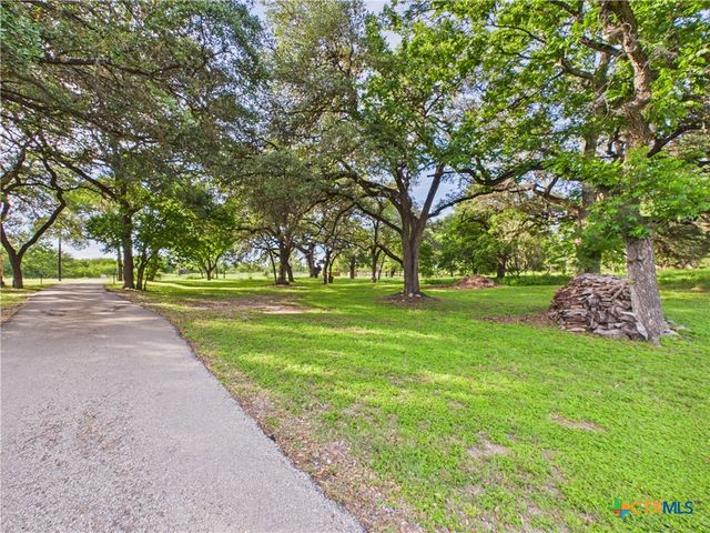 1238 Sleepy Hollow Lane, New Braunfels, TX 78130