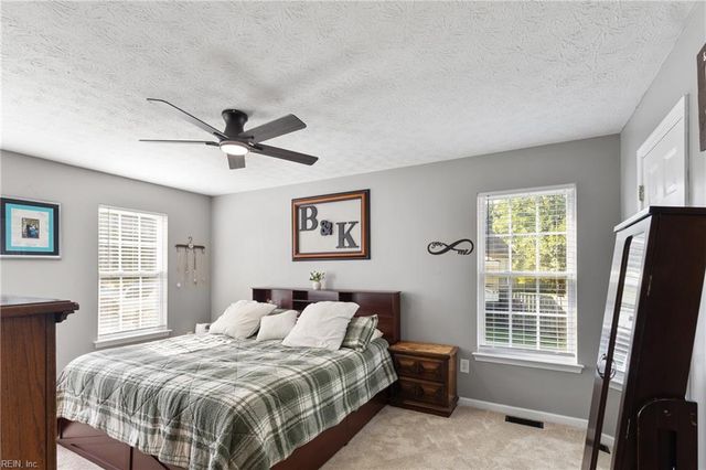 7703 Mainsail CT, Hayes, VA 23072