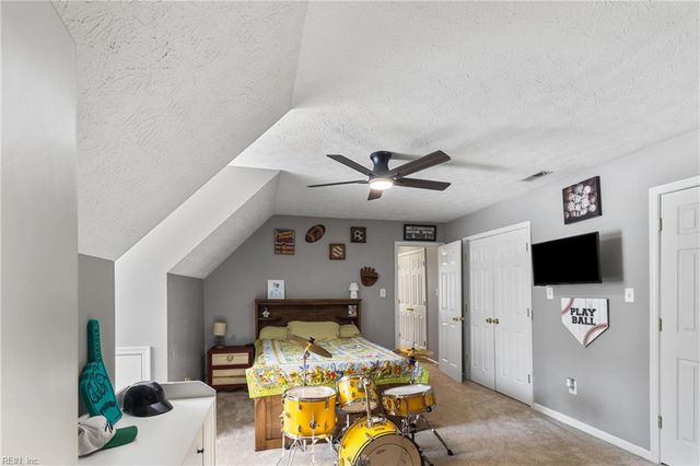 7703 Mainsail CT, Hayes, VA 23072