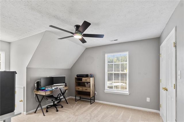 7703 Mainsail CT, Hayes, VA 23072