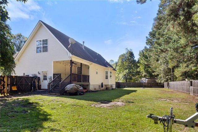 7703 Mainsail CT, Hayes, VA 23072