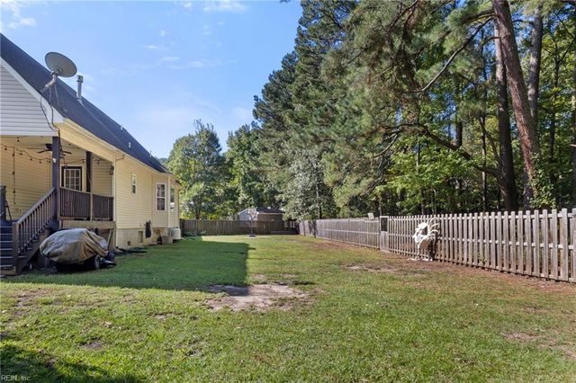 7703 Mainsail CT, Hayes, VA 23072