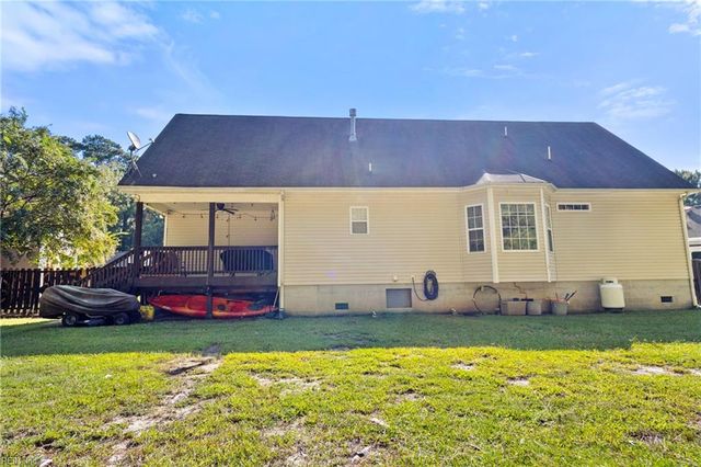 7703 Mainsail CT, Hayes, VA 23072