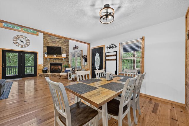 22 Kings Court, Ellijay, GA 30540