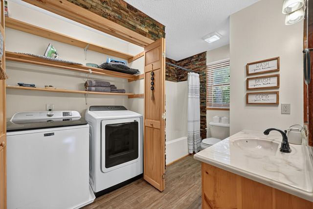 22 Kings Court, Ellijay, GA 30540