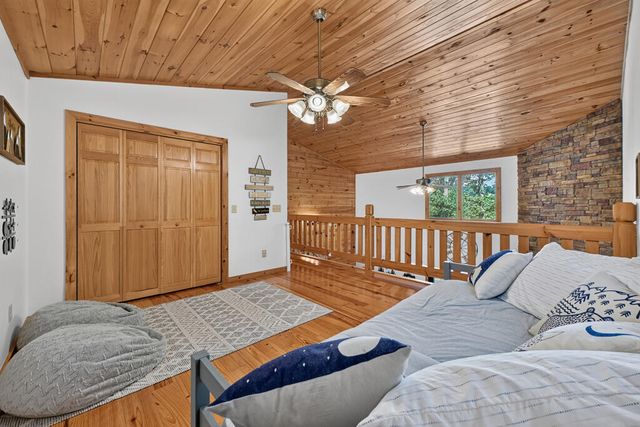 22 Kings Court, Ellijay, GA 30540