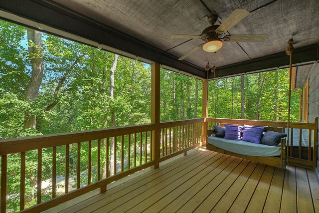 22 Kings Court, Ellijay, GA 30540