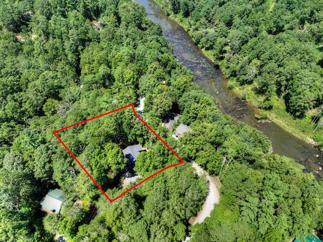 22 Kings Court, Ellijay, GA 30540