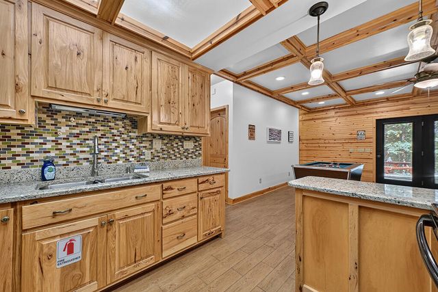 22 Kings Court, Ellijay, GA 30540