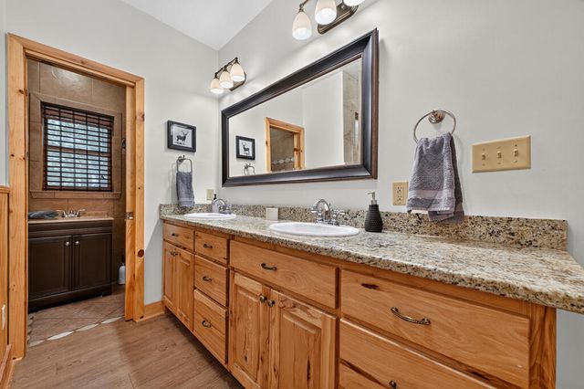 22 Kings Court, Ellijay, GA 30540