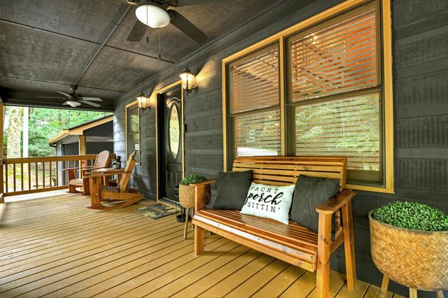 22 Kings Court, Ellijay, GA 30540