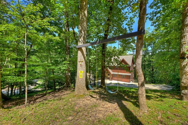 22 Kings Court, Ellijay, GA 30540