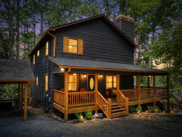 22 Kings Court, Ellijay, GA 30540