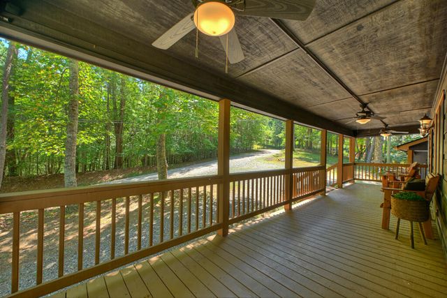 22 Kings Court, Ellijay, GA 30540