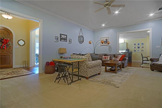 1521 Skyline Vista Court, Russellville, AR 72802