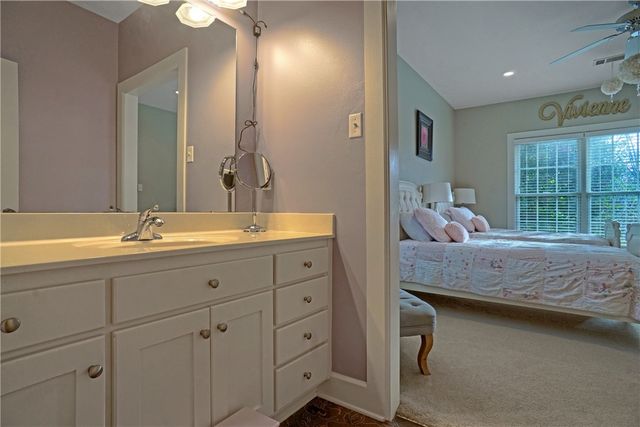 1521 Skyline Vista Court, Russellville, AR 72802