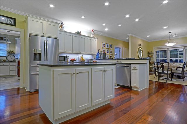 1521 Skyline Vista Court, Russellville, AR 72802