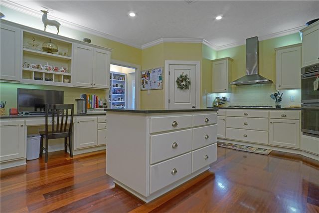 1521 Skyline Vista Court, Russellville, AR 72802