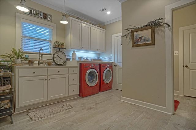 1521 Skyline Vista Court, Russellville, AR 72802