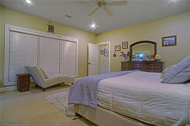 1521 Skyline Vista Court, Russellville, AR 72802