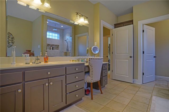 1521 Skyline Vista Court, Russellville, AR 72802