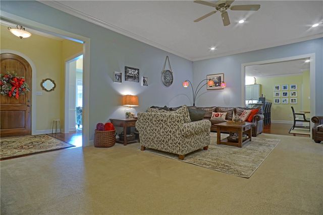 1521 Skyline Vista Court, Russellville, AR 72802