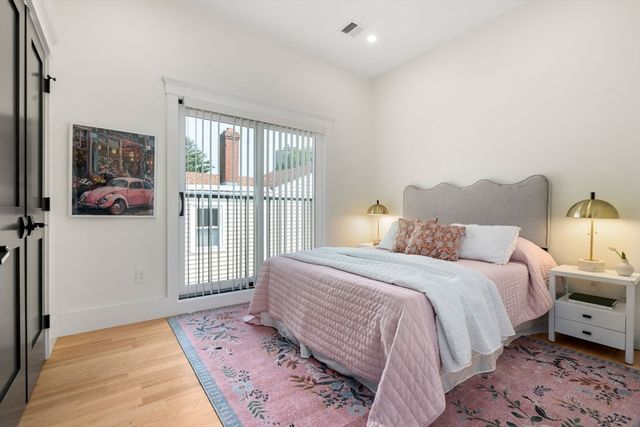 57-59 Highland Rd 59, Brookline, MA 02445