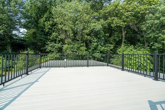 57-59 Highland Rd 59, Brookline, MA 02445