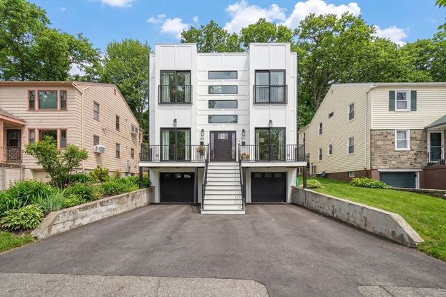57-59 Highland Rd 59, Brookline, MA 02445