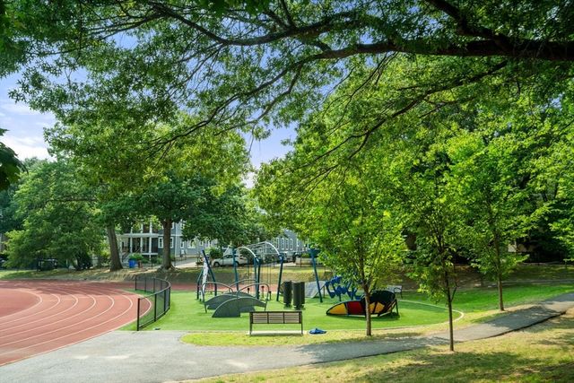 57-59 Highland Rd 59, Brookline, MA 02445