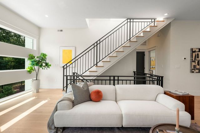 57-59 Highland Rd 59, Brookline, MA 02445