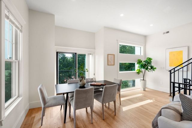 57-59 Highland Rd 59, Brookline, MA 02445