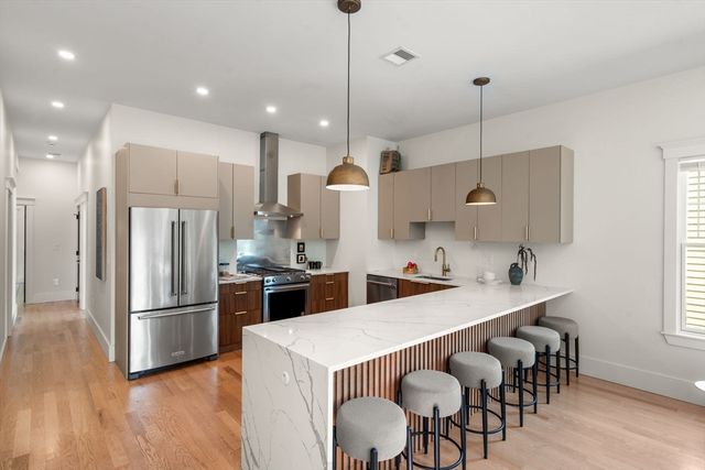 57-59 Highland Rd 59, Brookline, MA 02445