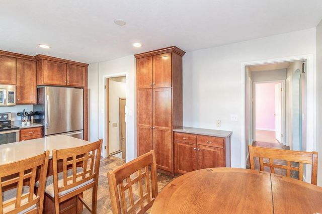 615 BUCK STREET, New London, WI 54961