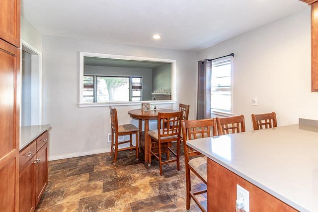 615 BUCK STREET, New London, WI 54961