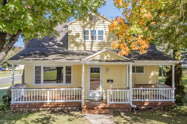 615 BUCK STREET, New London, WI 54961