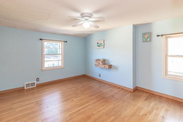 615 BUCK STREET, New London, WI 54961