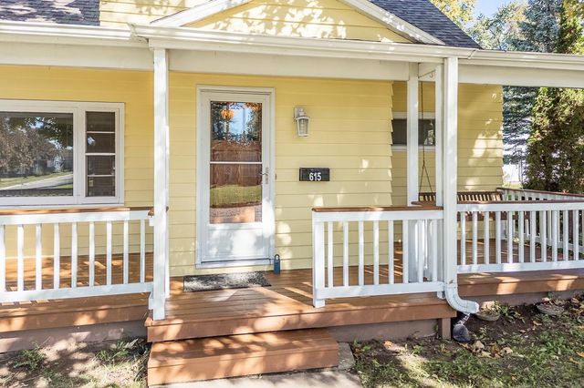 615 BUCK STREET, New London, WI 54961