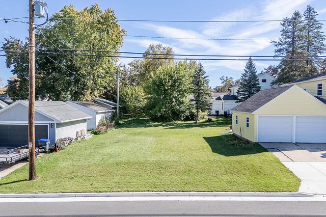 615 BUCK STREET, New London, WI 54961