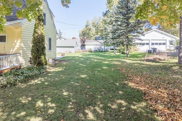 615 BUCK STREET, New London, WI 54961